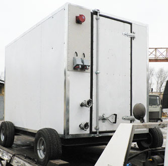 Внешний вид мобильной насосной станции ПНС 36-15 (со стороны двери)